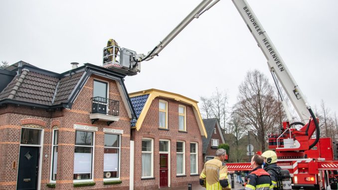 Schoorsteenbrand Wolvega__DSC0003_BTBmedia