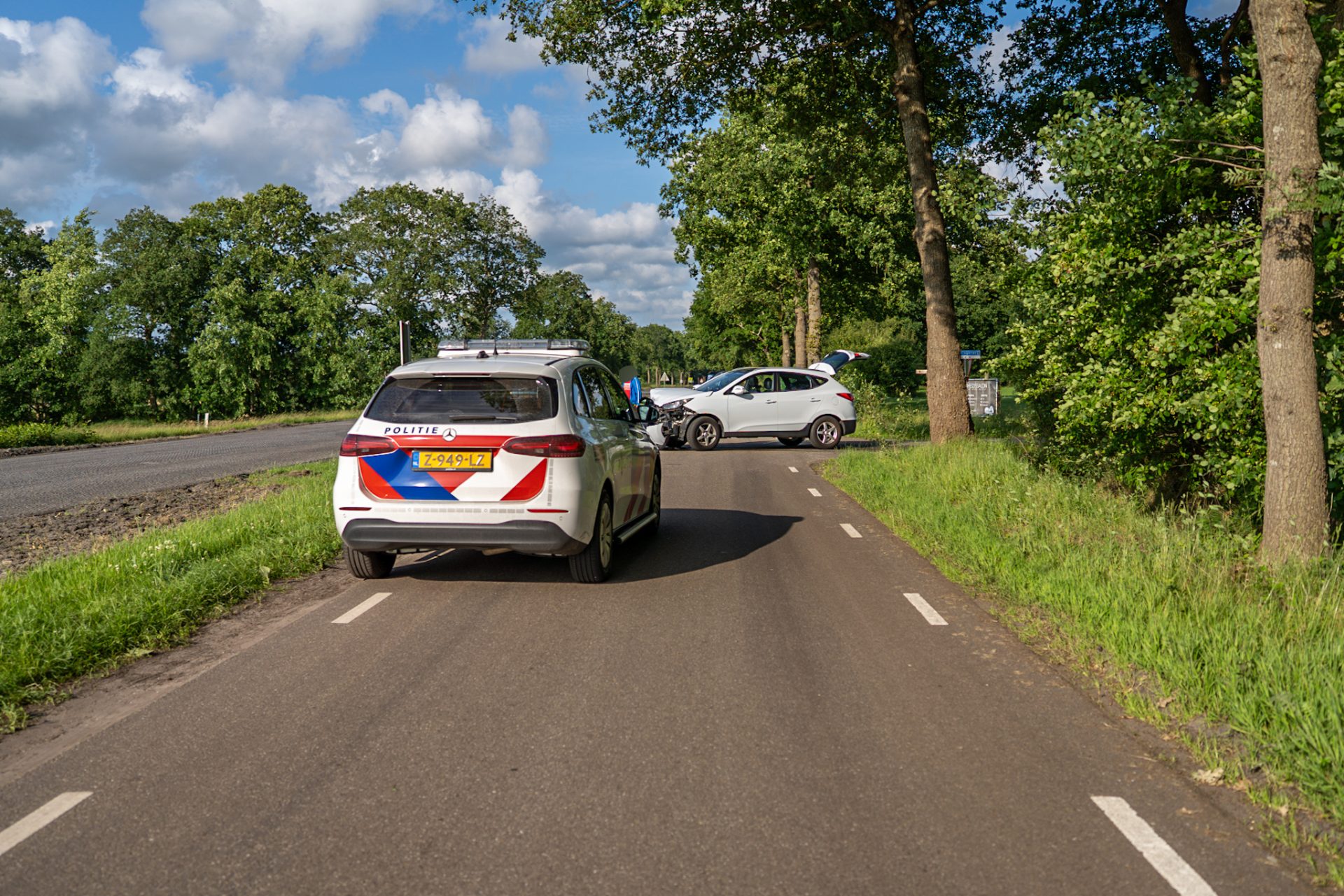 Twee auto’s botsen op Stellingenweg Oldeholtpade