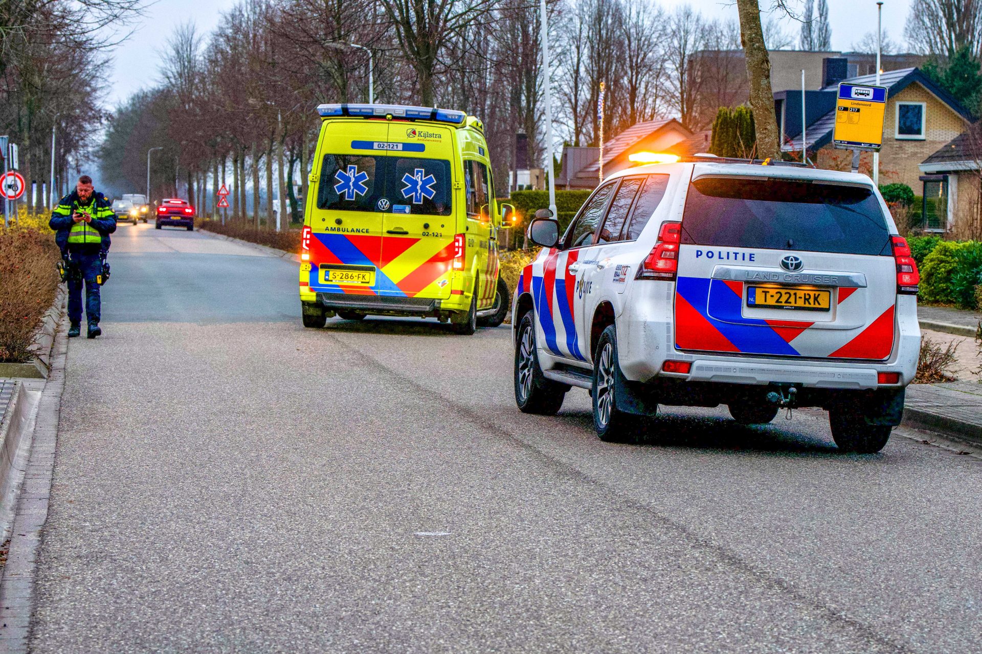 Fietsster gewond na botsing met auto in Wolvega