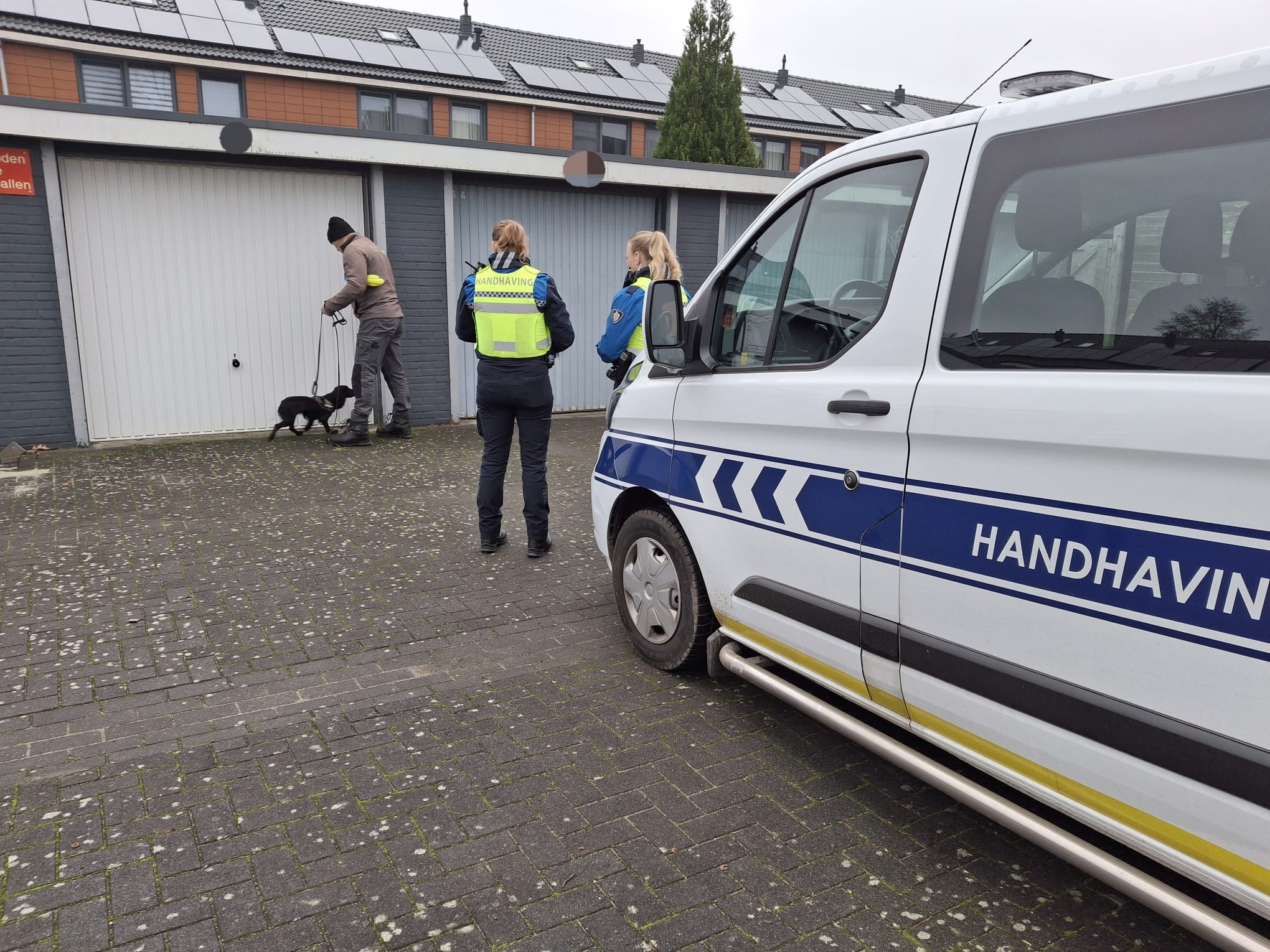 Gemeente controleert 85 garageboxen in Wolvega