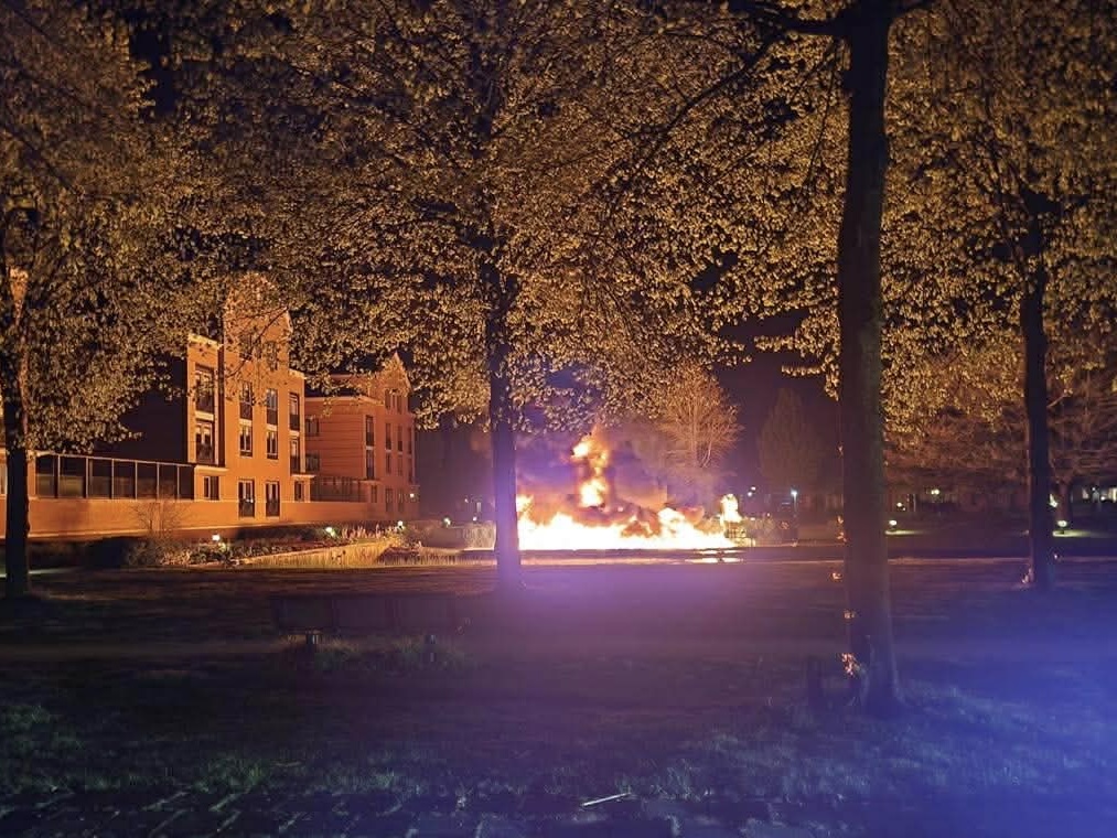 Vlonder in brand gestoken in Wolvega