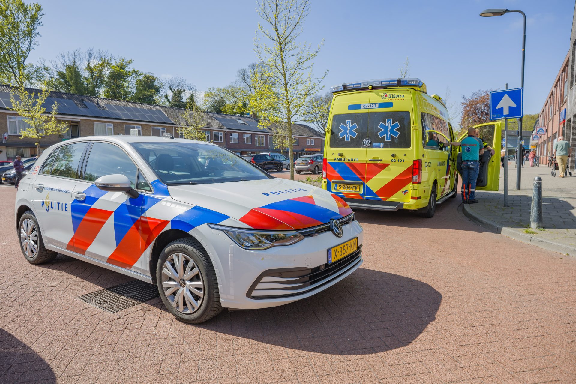 Fietser lichtgewond na botsing met auto in Wolvega