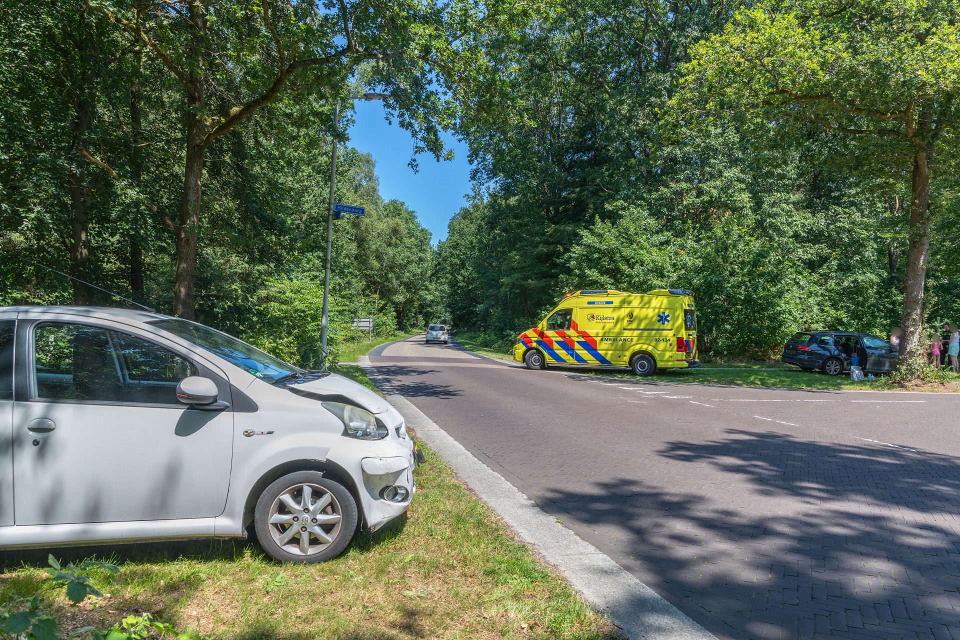 Twee auto’s botsen in Appelscha