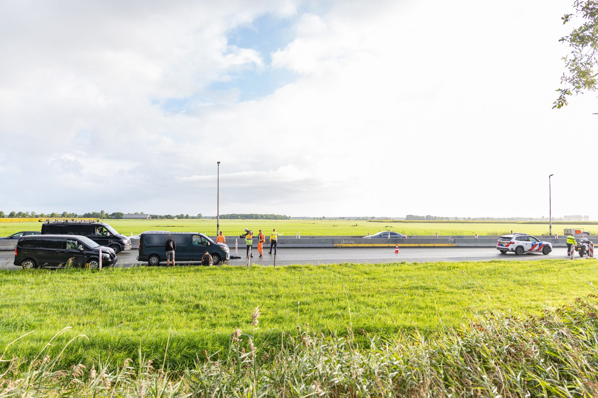 Lange file en schade door kop-staartbotsing op A32 Oldeholtwolde