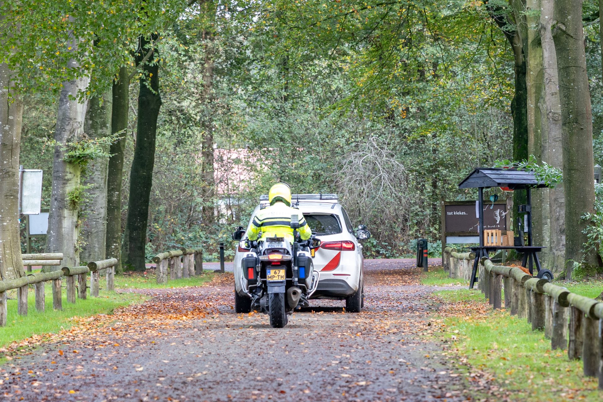 Politie zoekt met meerdere eenheden naar vermiste 17-jarige in Noordwolde
